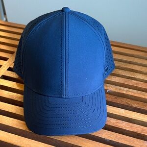 MELIN A-Game HYDRO Performance Snapback hat. Navy. Men’s size small.